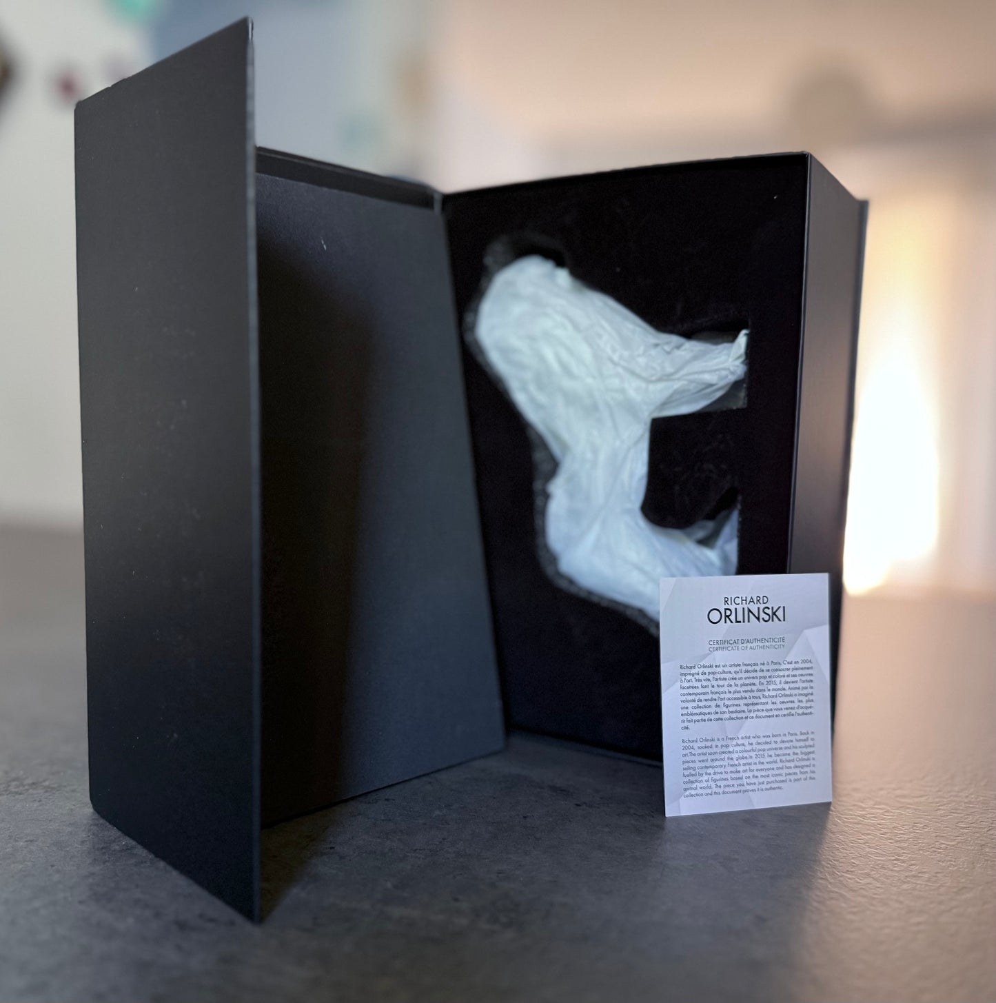Richard Orlinski – Leone Bianco (White Lion)