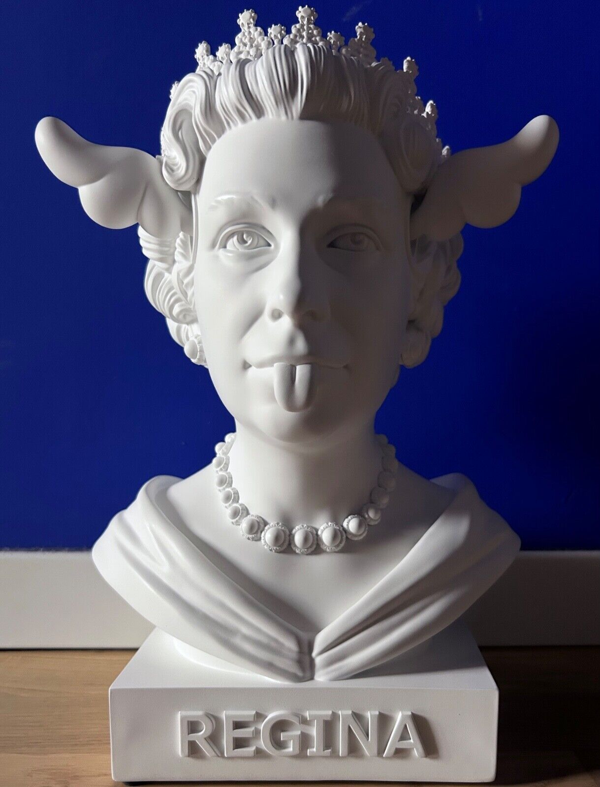D*Face – “Dog Save the Queen” (2020), Limited Edition Sculpture with COA