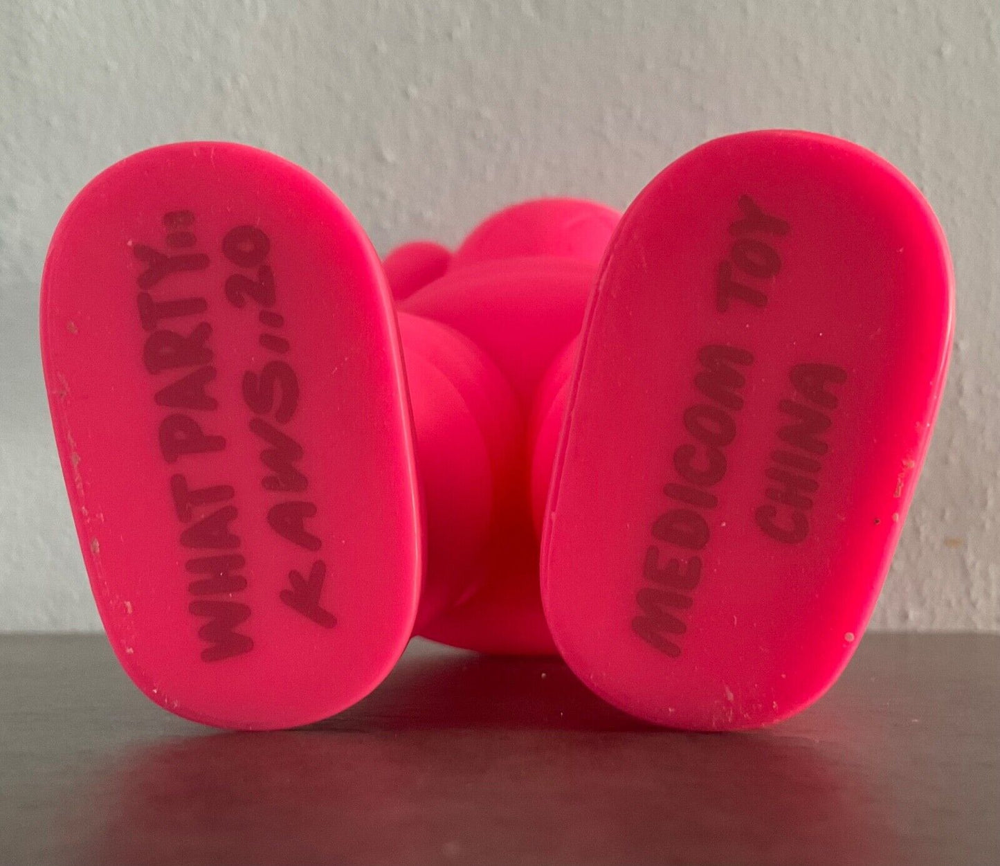 KAWS – What Party Rosa (2022)