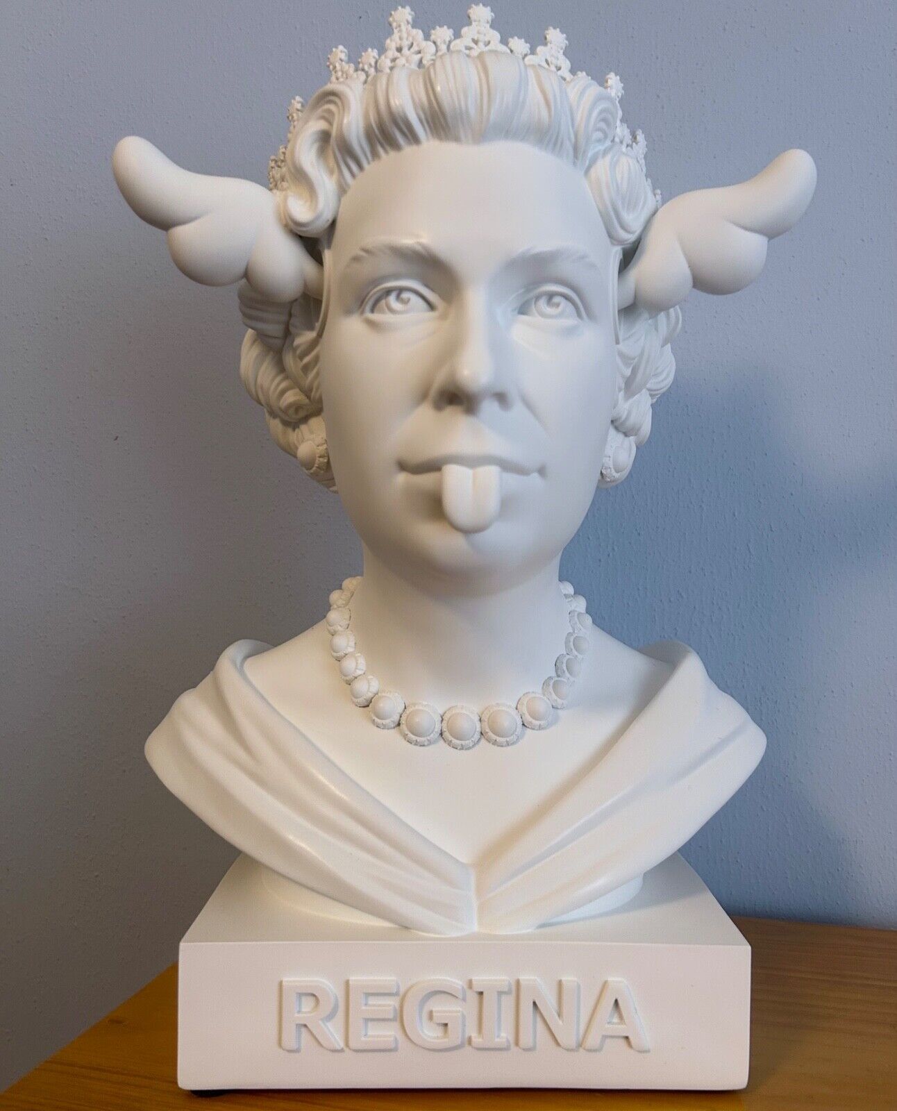 D*Face – “Dog Save the Queen” (2020), Limited Edition Sculpture with COA