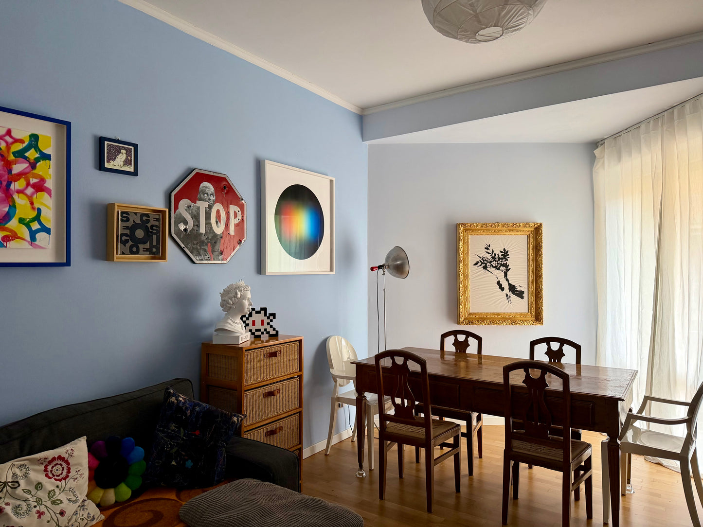 Banksy - GDP Flower Thrower