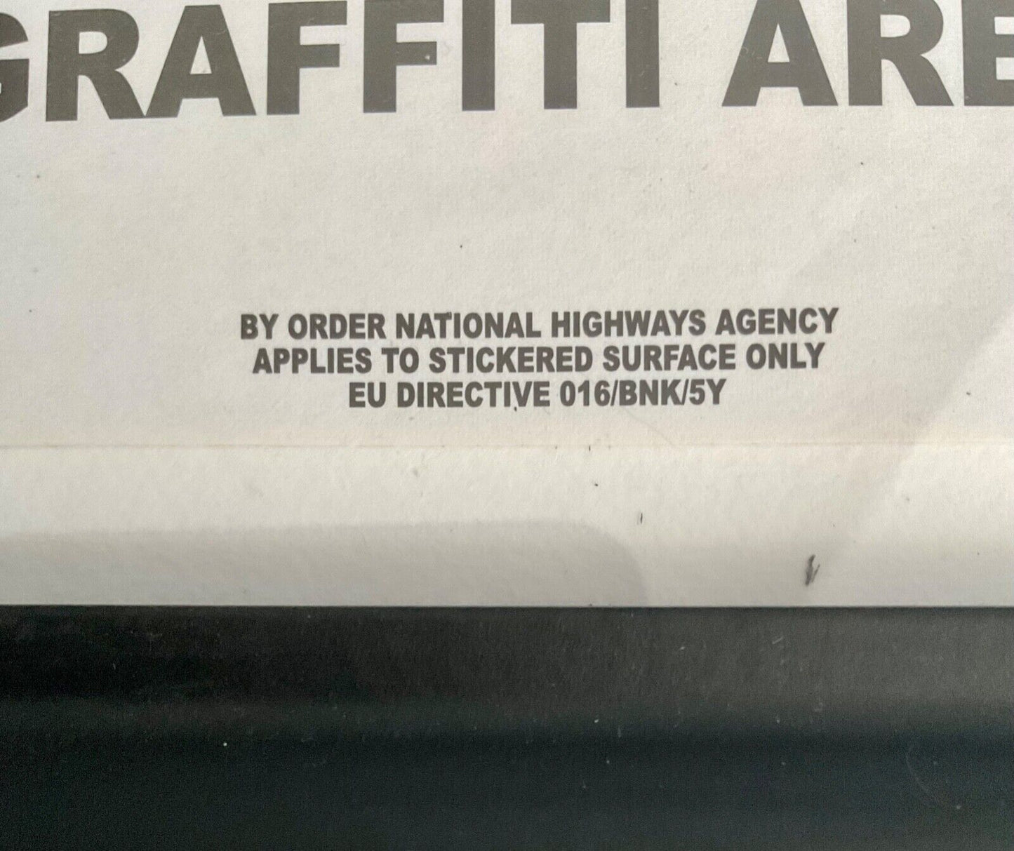 Banksy - Adesivo Originale “Authorised Graffiti Area”
