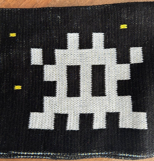 Invader – Sciarpa da collezione (2006)