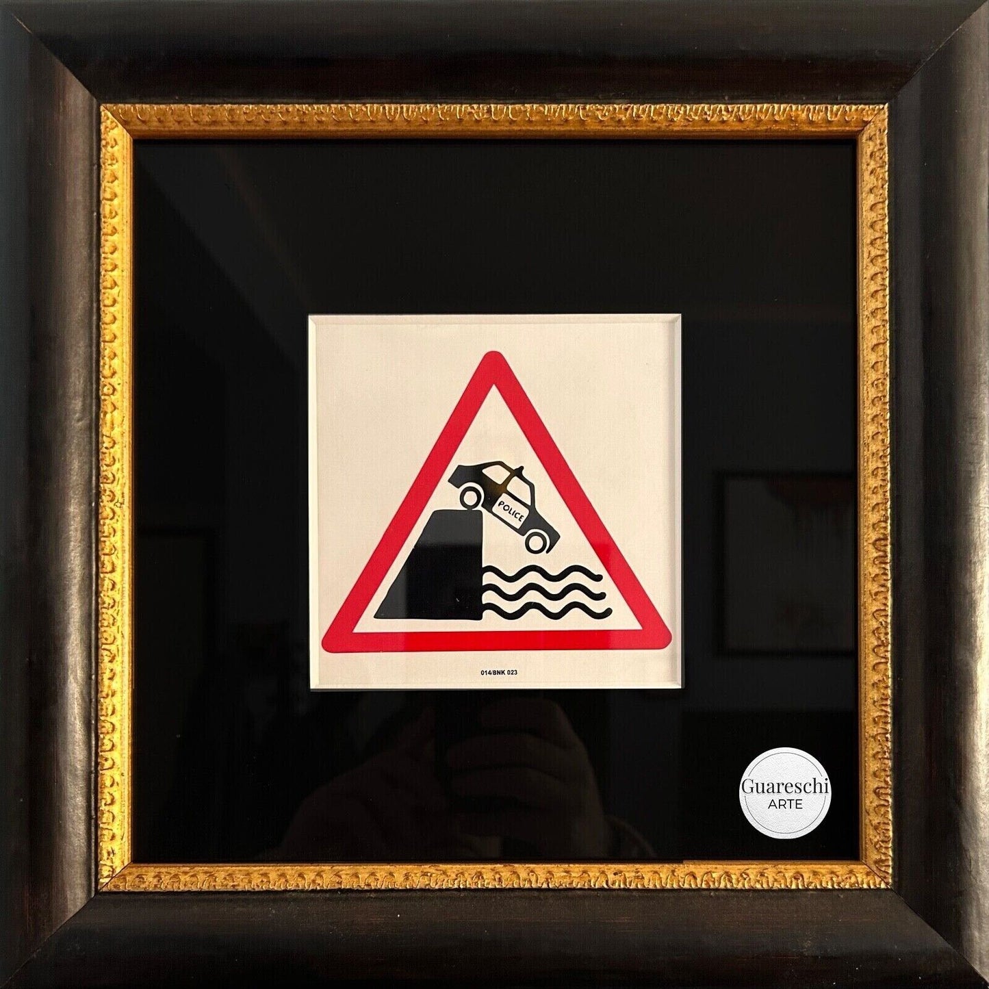 Banksy - Auto della Polizia (2005)
